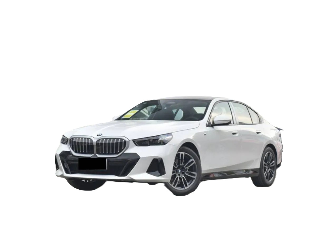 BMW M5 New Shape White